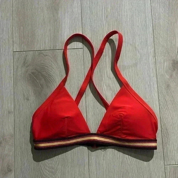 BNWOT Aerie Red  cross-back Triangle bikini Top size S - Picture 2 of 3
